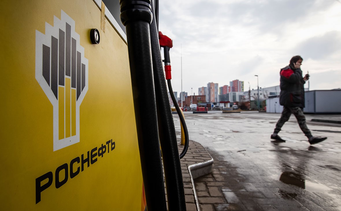 «Роснефть» и «Яндекс» запустят бесконтактную оплату бензина на АЗС