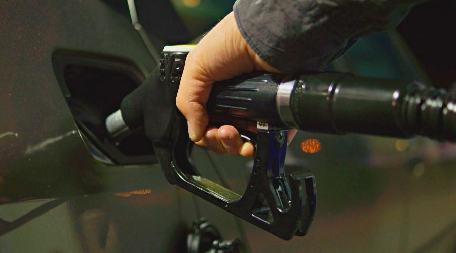 На крымских АЗС выросли цены на топливо