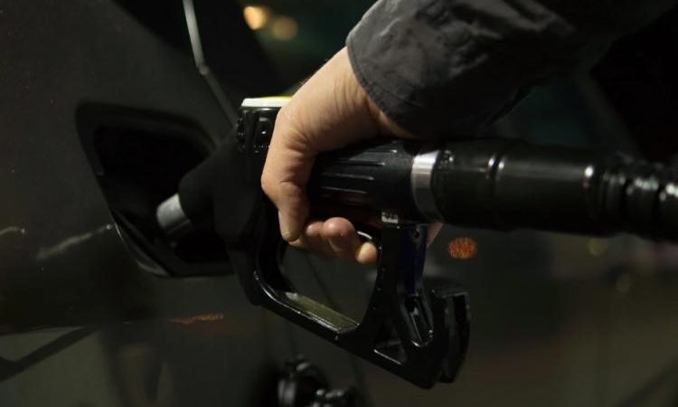 ФАС России проверяет информацию о дефиците бензина в Приморье
