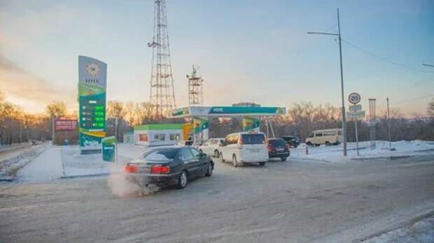 В припортовые территории Хабаровского края доставили дефицитный бензин