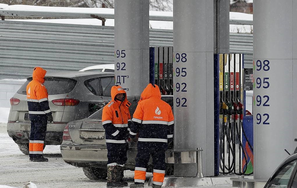 «Известия»: в НТС предложили меры для предотвращения роста цен на бензин