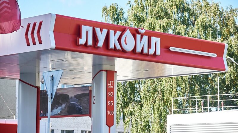 Кировское УФАС потребовало снизить цены на бензин