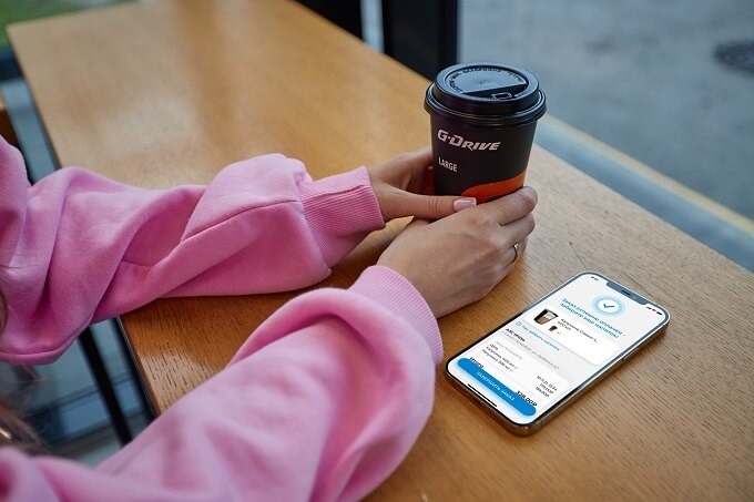 Сеть АЗС «Газпромнефть» запустила оплату кофе в мобильном приложении на всей территории присутствия сети