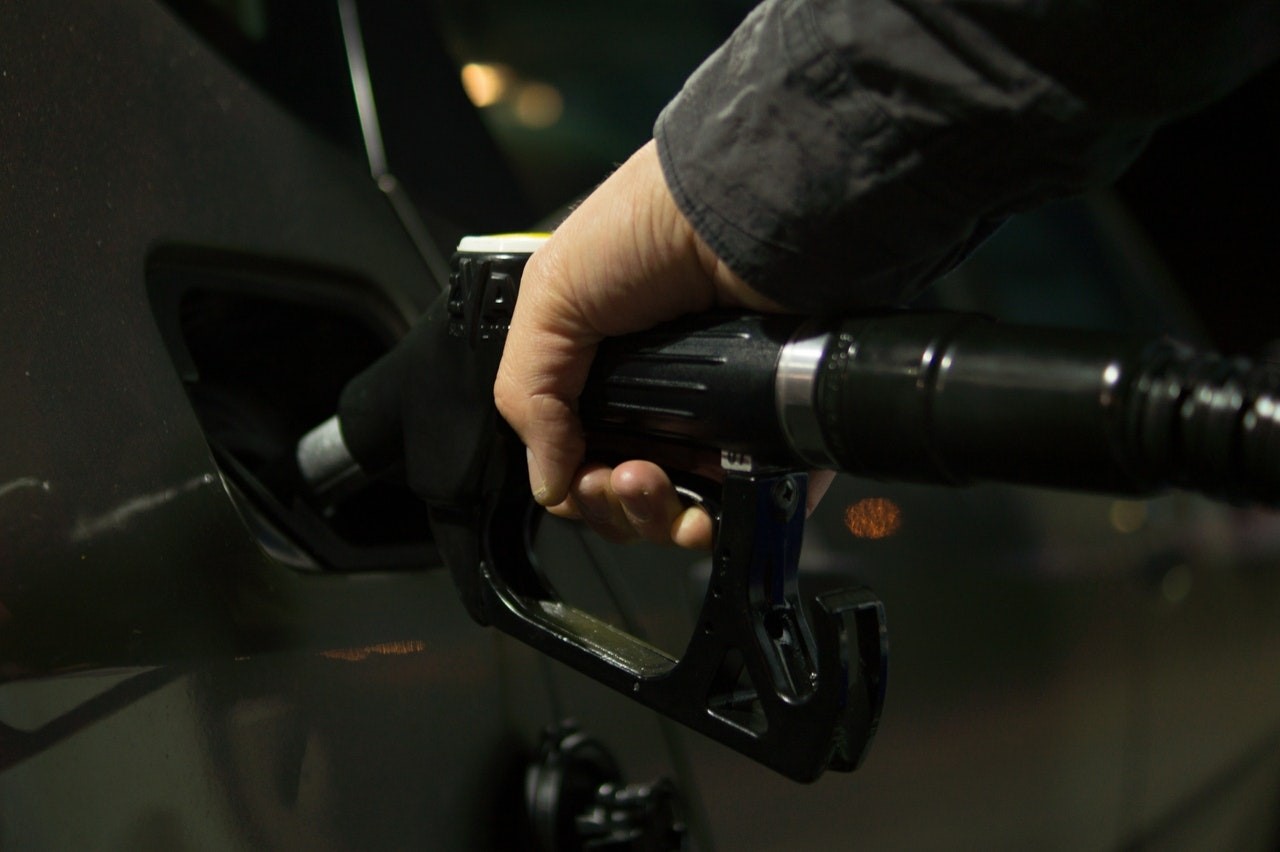 Аналитик Коган: к концу года цены на бензин вырастут на 10%